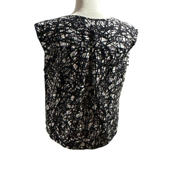 Trouvé sleeveless top - Picture 3 of 7